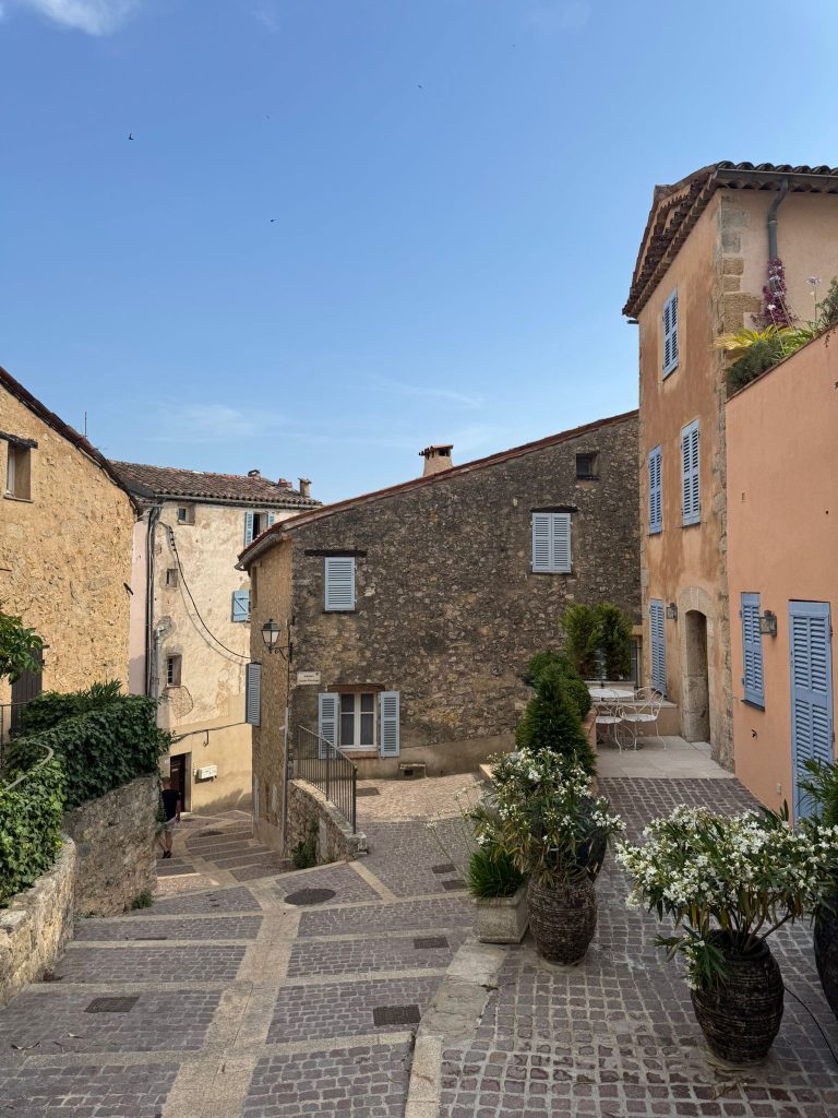 village fayence