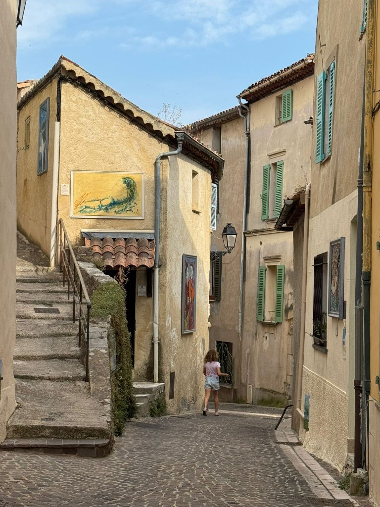 village tourrette