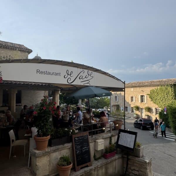 village lacoste provence luberon