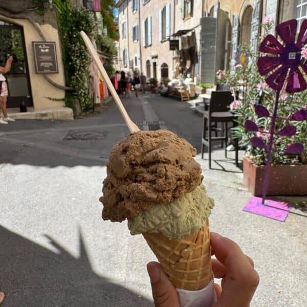 village de lourmarin luberon provence vaucluse
