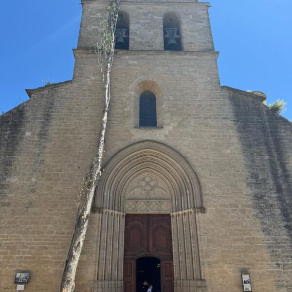 village cucuron provence luberon