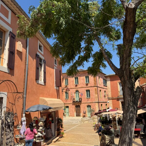 village roussillon provence luberon