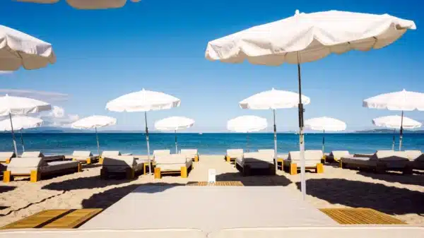 saliniers plage privée hyères
