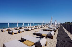 saliniers plage privée hyères
