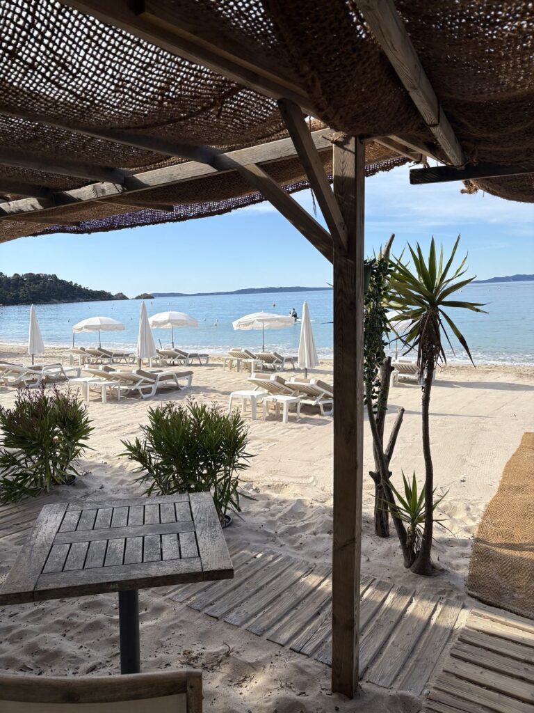 sables d'or cavalière lavandou plage privée