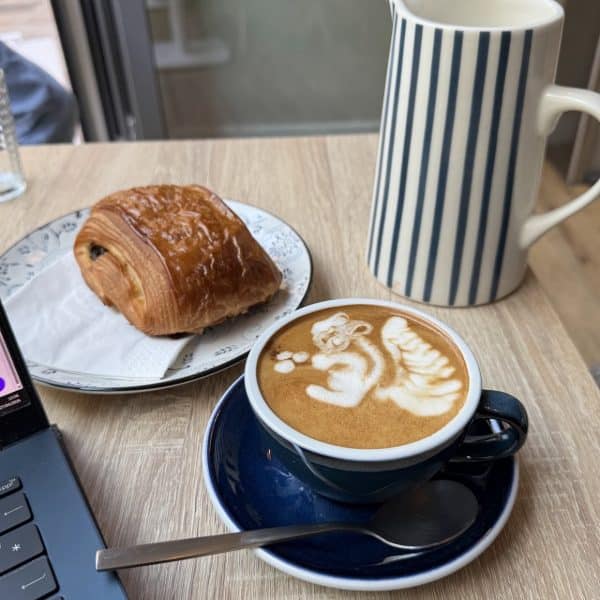 coffee shop eburnie nice